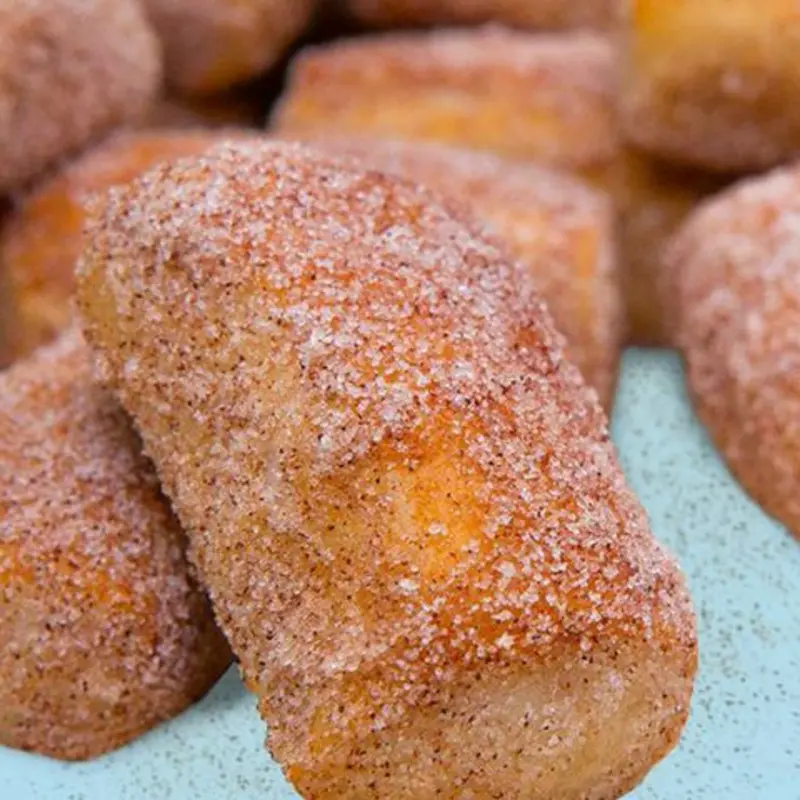 Cin-A-Bitz at Wetzel's Pretzels S-880 Macy's Queen Center Mall | Toast