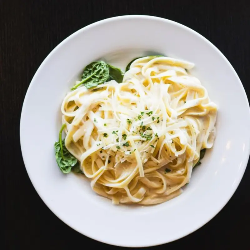 Fettuccine Alfredo at Stefano's Pizza Express