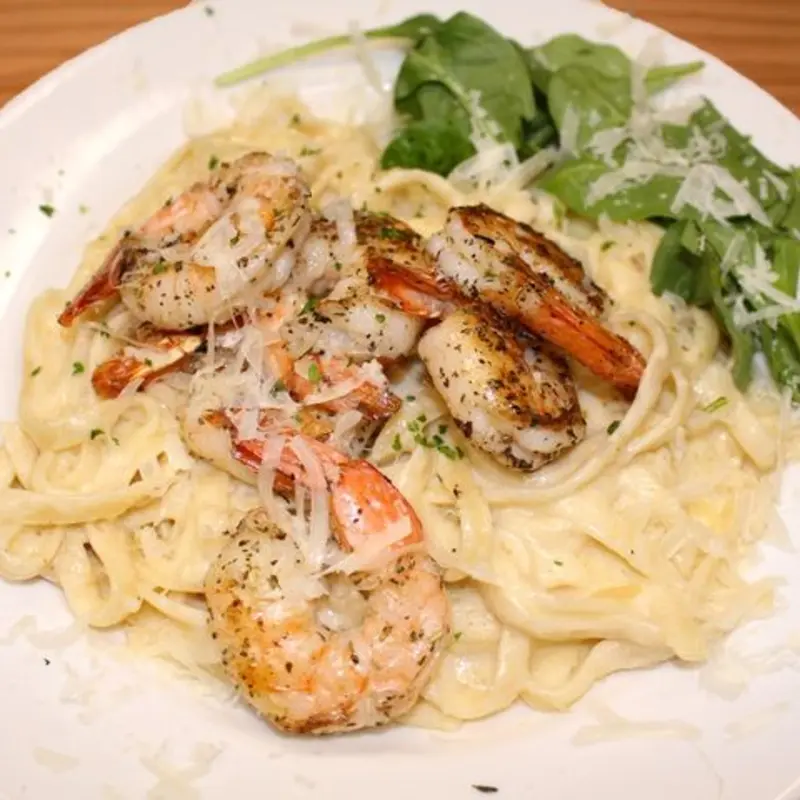 Shrimp Alfredo at Stefano's Pizza Express