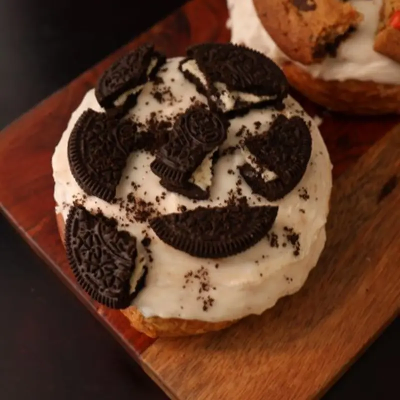 Cinamon Roll Oreo