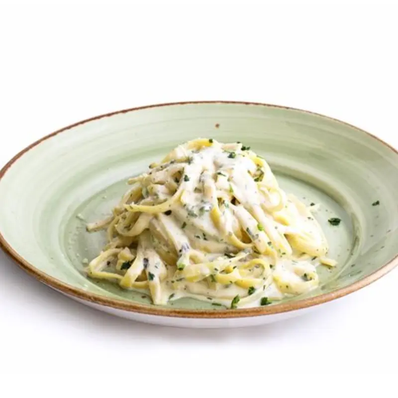 Fettuccine Alfredo at Russo's New York Pizzeria & Italian Kitchen | Sugar Land (Texas) | Toast