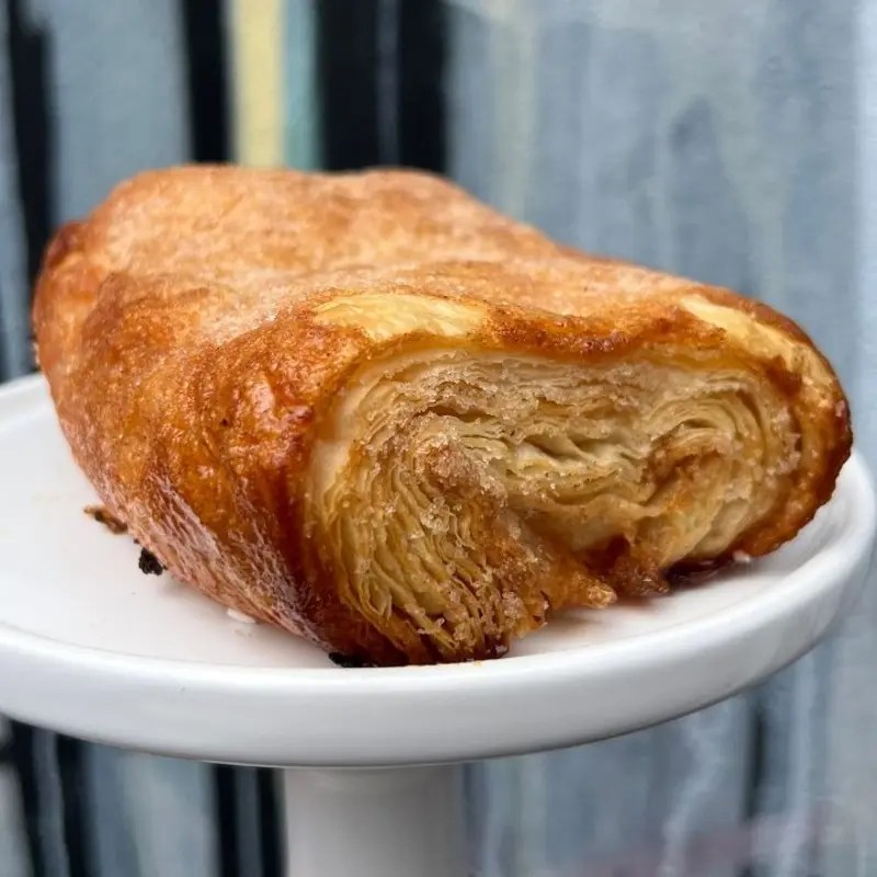 Apple Puff at Collegetown Bagels - Syracuse 177 Marshall Street | Toast