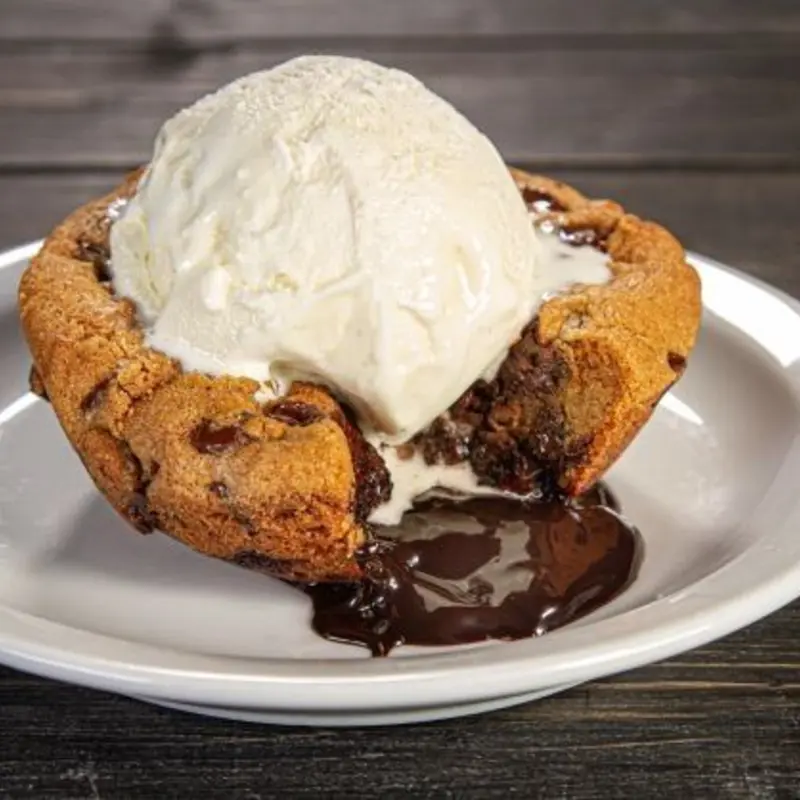 Chocolate Chip Lava Cookie & Vanilla Ice Cream