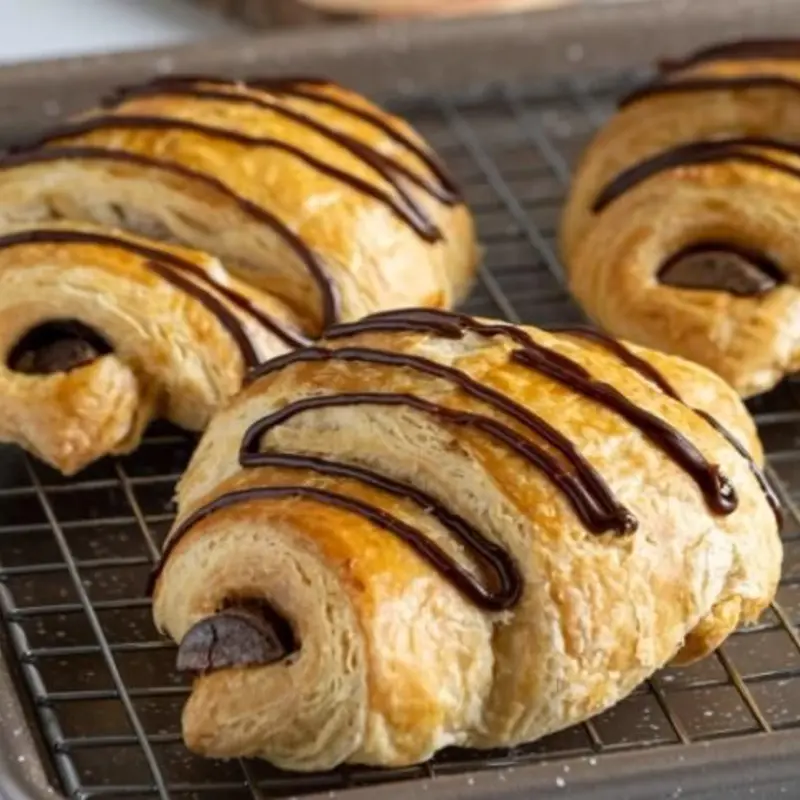 Chocolate at Don Pan Bakery at Doral | Toast