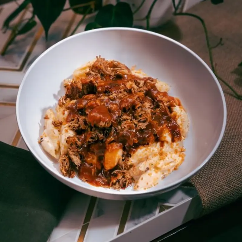 BBQ White Cheddar Mac & Cheese
