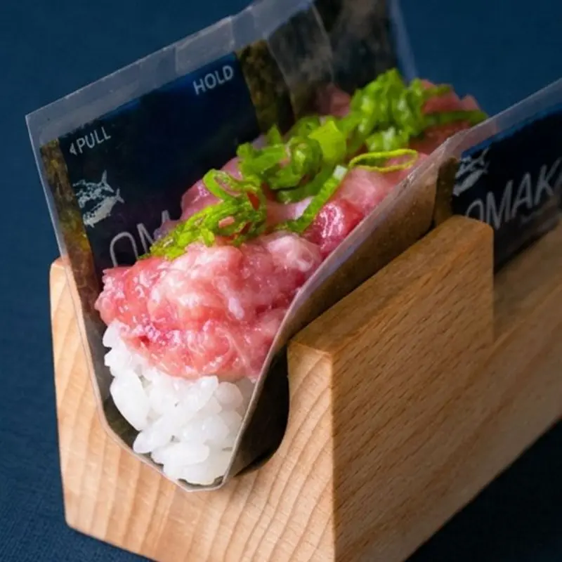 Negi-Toro · Hand Roll