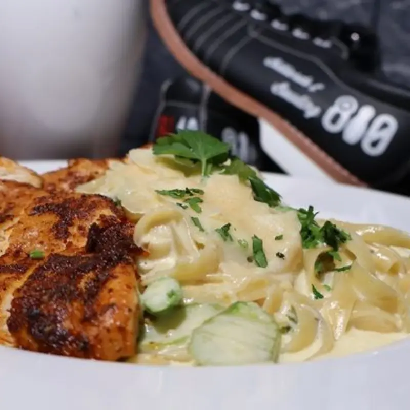 Blackened Chicken Alfredo at 810 Entertainment - Phoenix 50 W Jefferson St