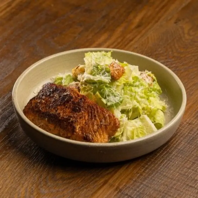 Salmon Caesar Salad (LF)