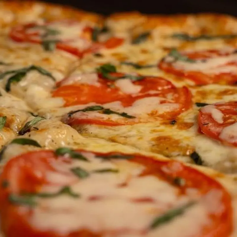 THE 'P' Pizza at PS Tavern