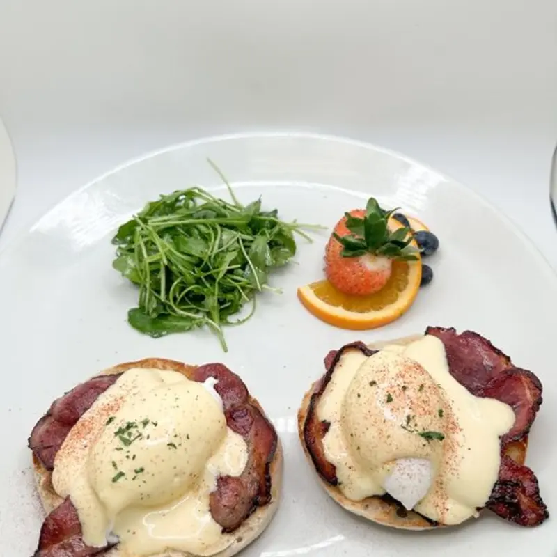 Eggs Benedict