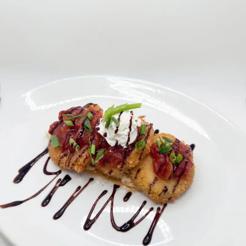 Fried Green Tomatoes at Vic's River Grill 19 East River St.