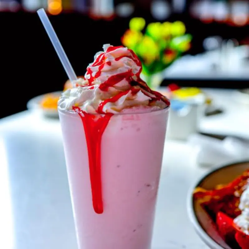 STRAWBERRY SHAKE