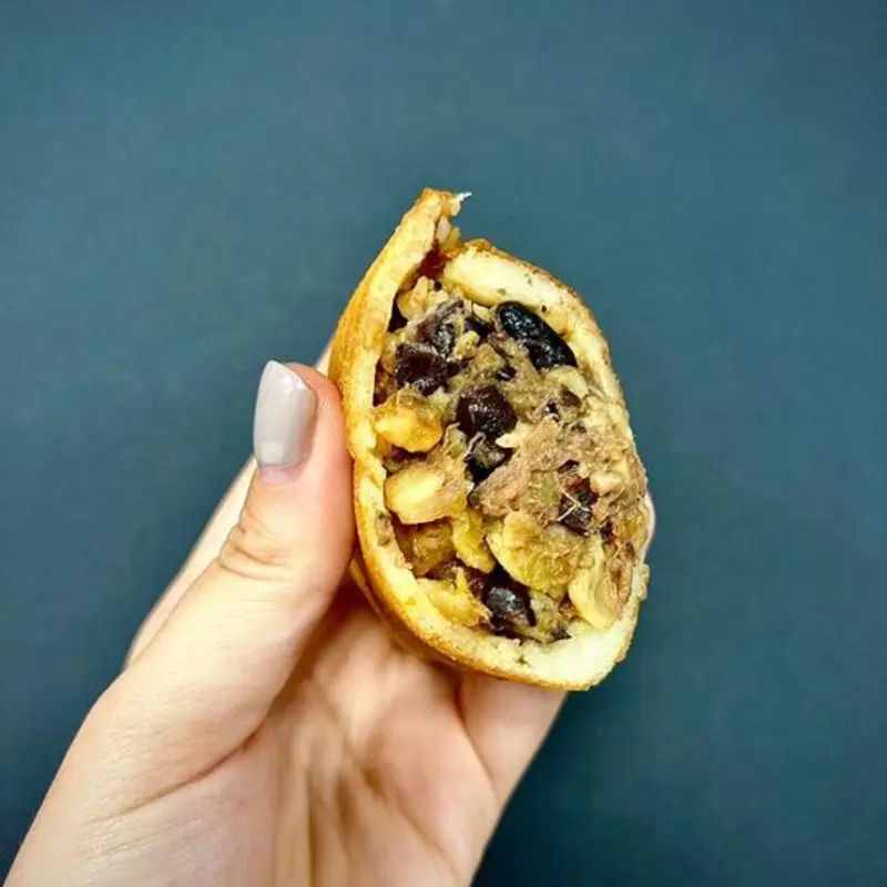 EMPANADA PABELLON/BLACK BEANS, PLANTAINS,SHREDDED BEEF AND CHEESE