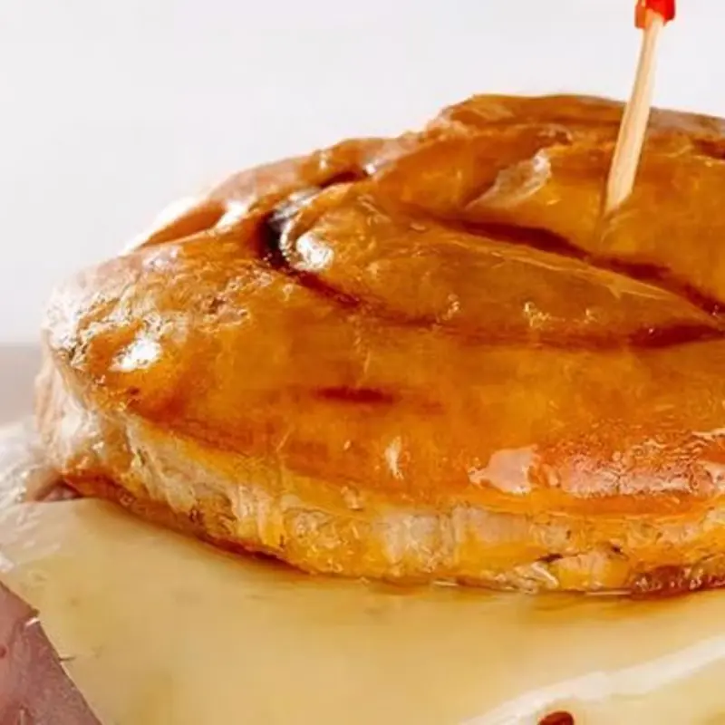 Preparadito (Beef Pastry Filled With Ham, Swiss, and Pickles)