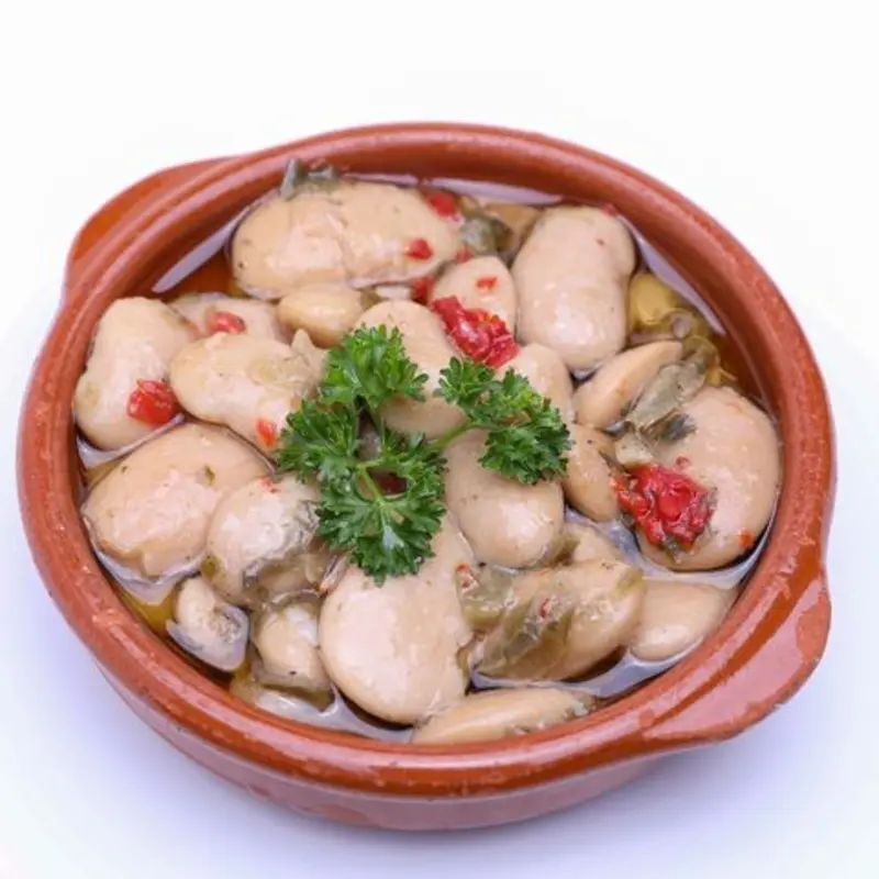 GIANT WHITE BEANS LB