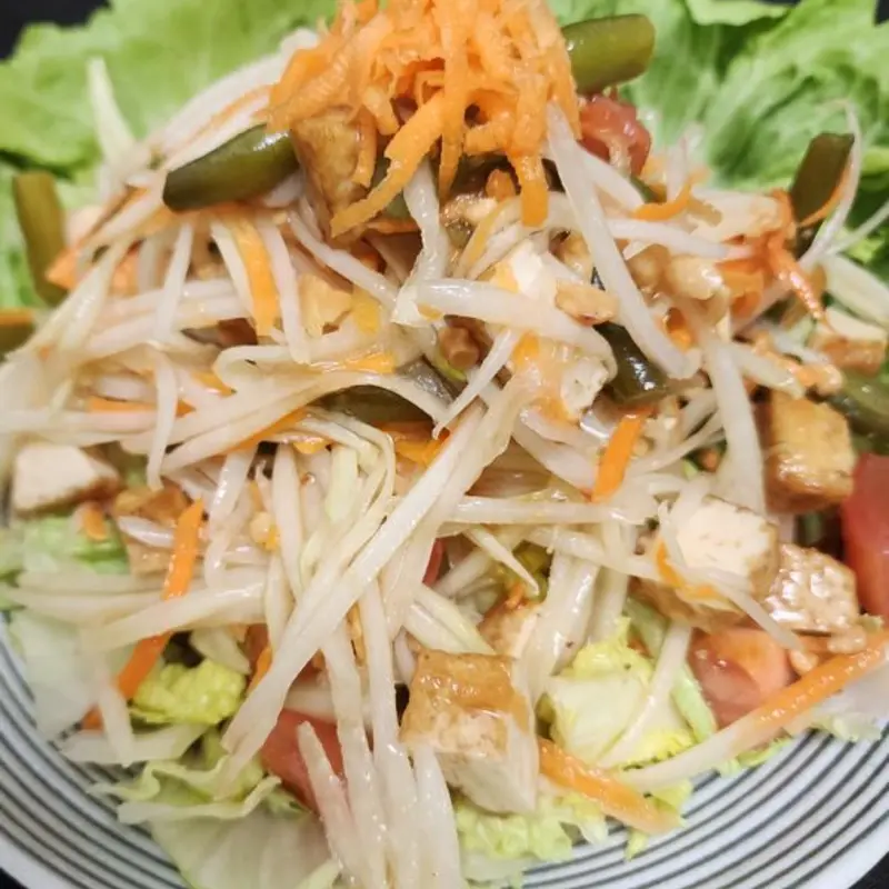 Green Papaya Salad