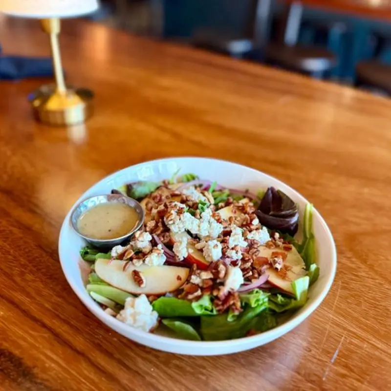 Apple Pecan Salad