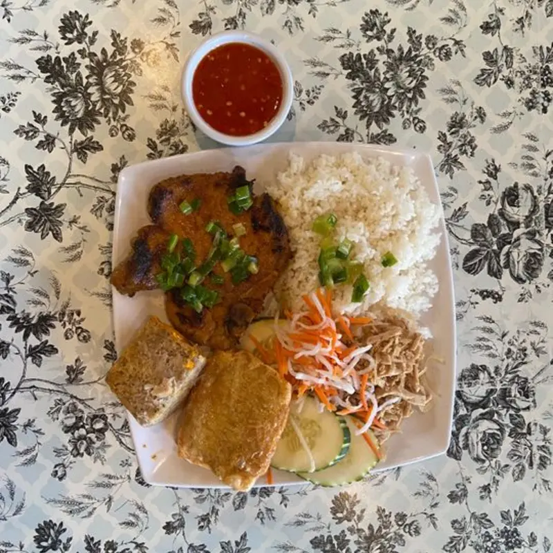 C1 - Cyclo Special Broken Rice - Cơm Tấm Đặc Biệt