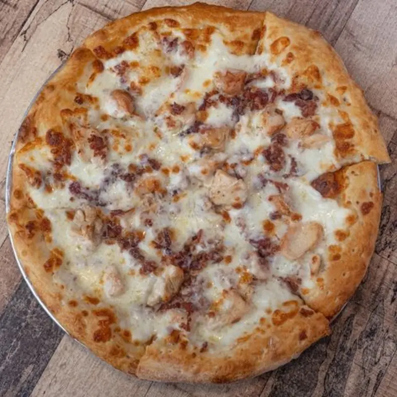 10in Chicken Alfredo Pizza