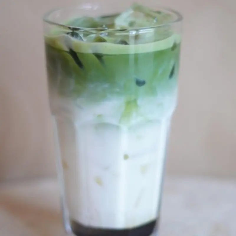 Iced Raffaelo Matcha