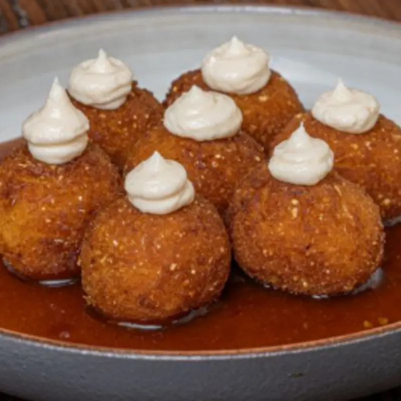 Crunchy Cheese Cachapa Balls