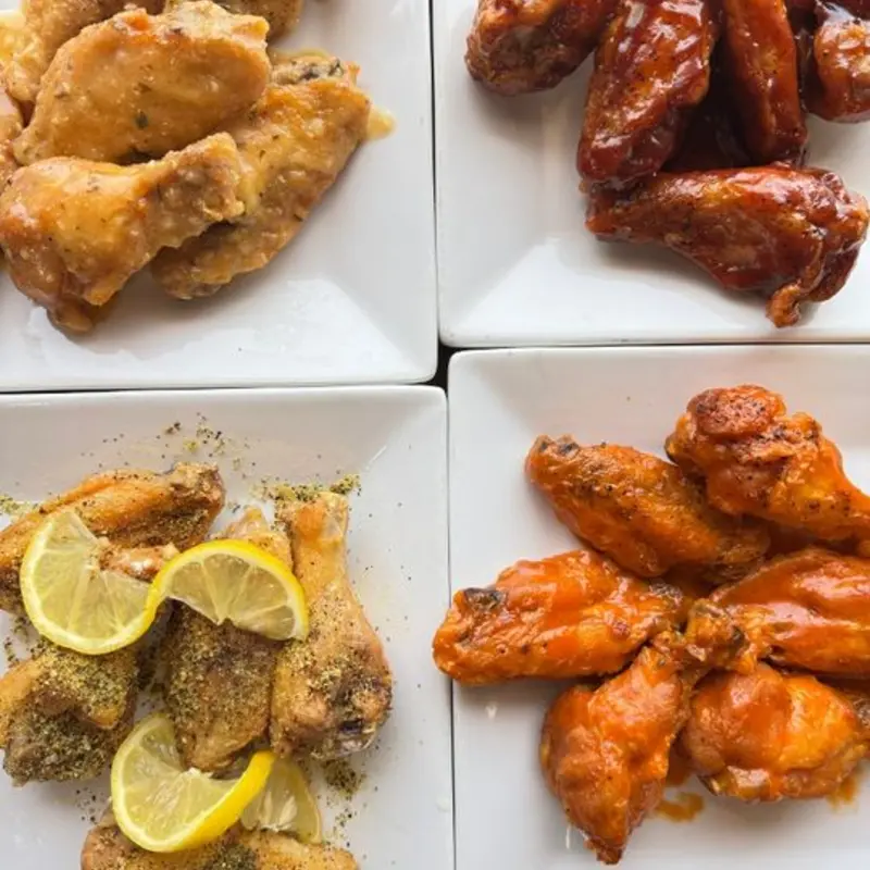 Traditional Wings at Brooklyn V's Pizza Lindsey & Warner