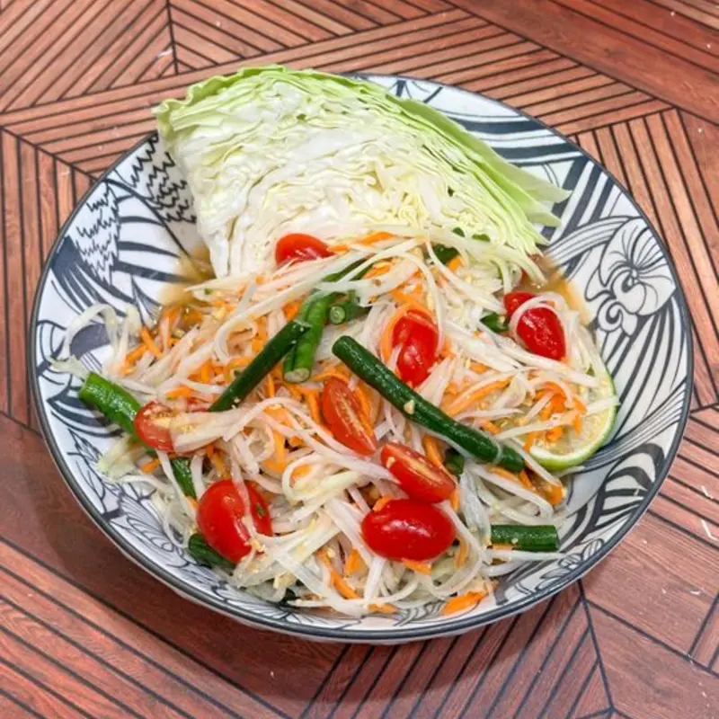 Som Tum Thai - Papaya Salad at Royyim Thai Cuisine.