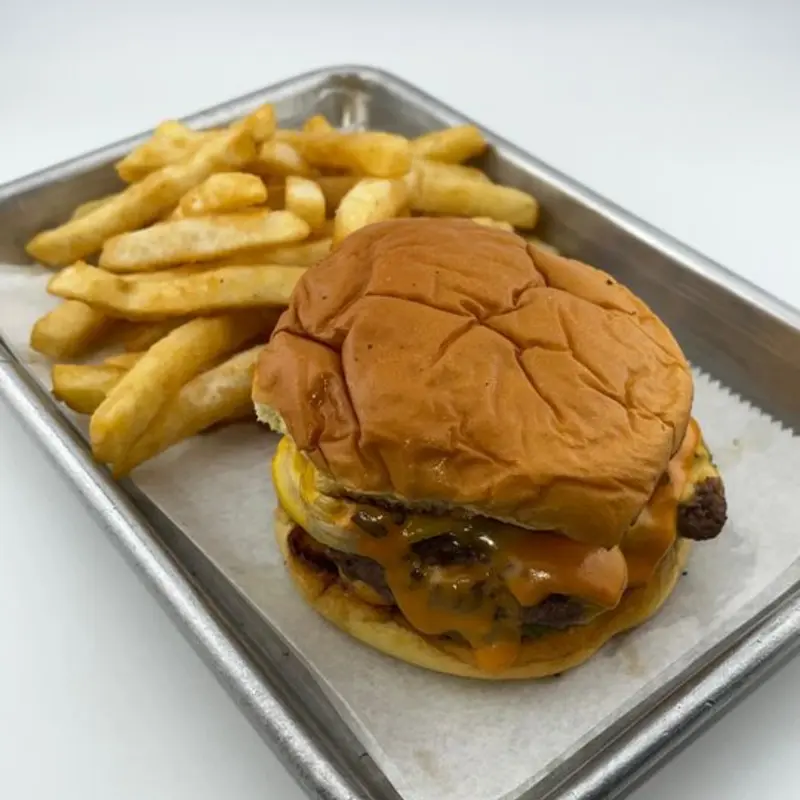 Smash Burger (Lunch) at Yonkers Brewing Co.