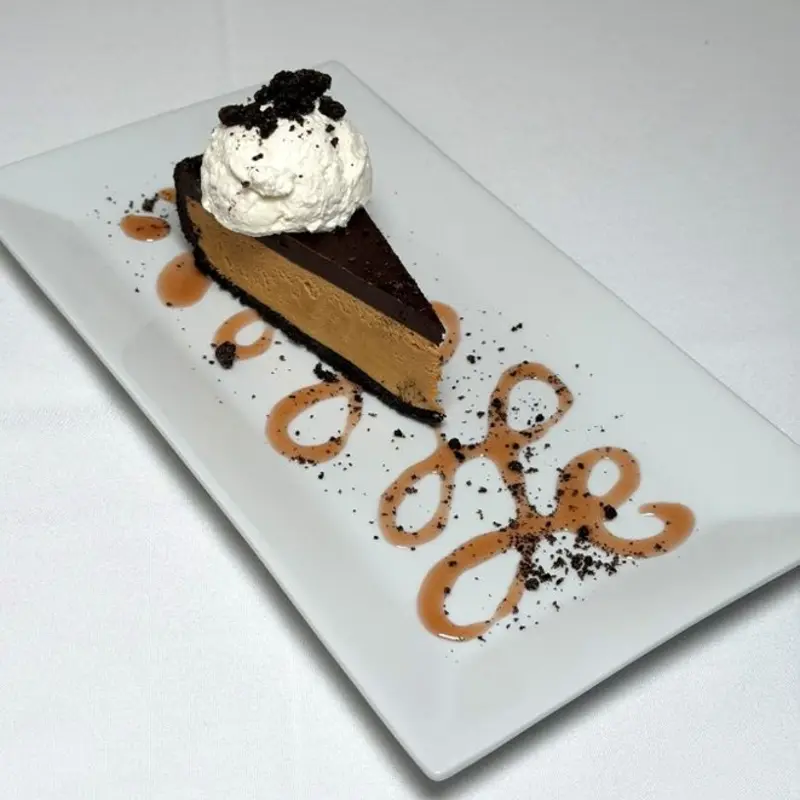 Peanut Butter & Chocolate Ganache Pie