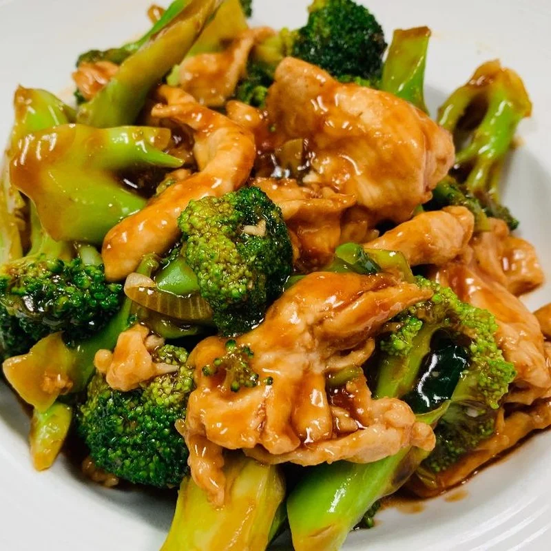 Chicken with Broccoli 芥兰鸡 at Bund on Queens Blvd - Forest Hills