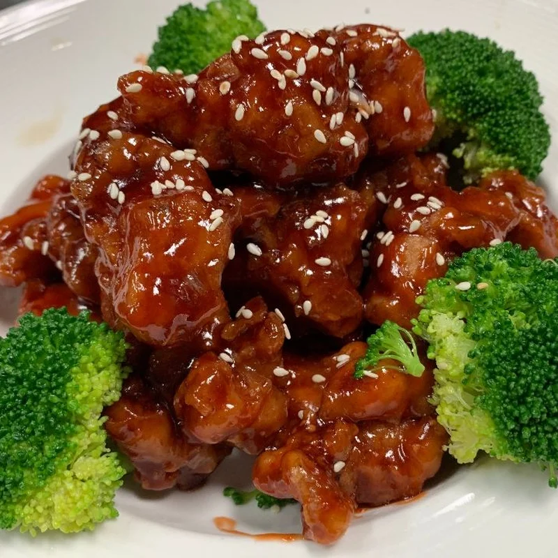Sesame Chicken 芝麻鸡 at Bund on Queens Blvd - Forest Hills