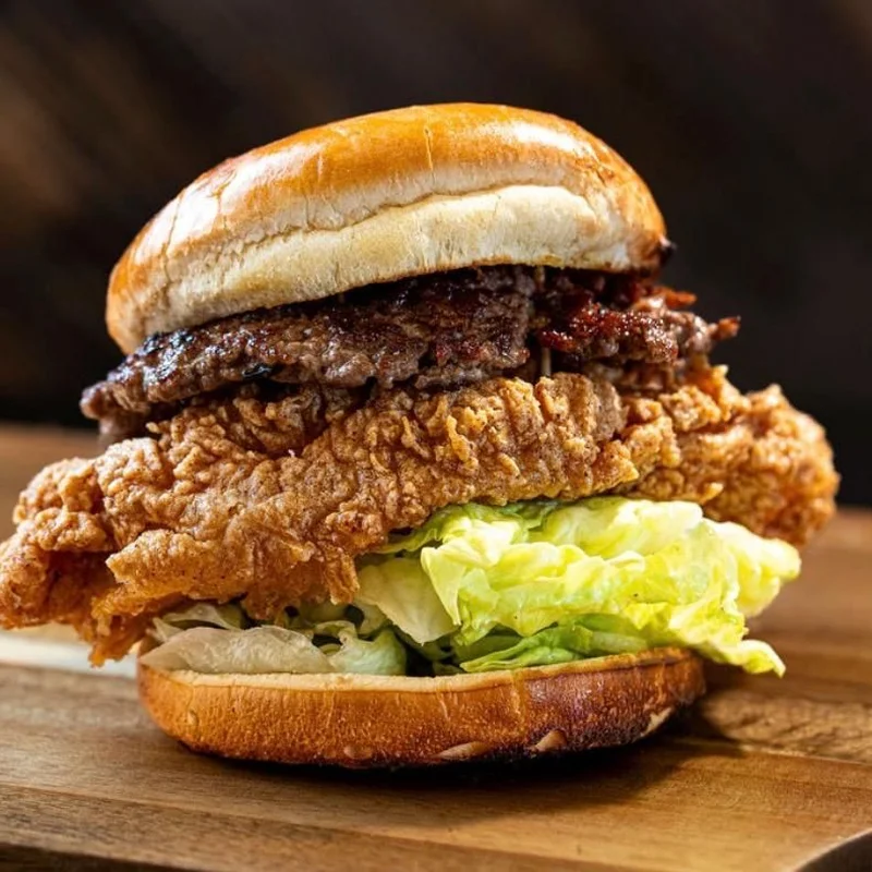 Power Stack (Chick N' Beef Burger)